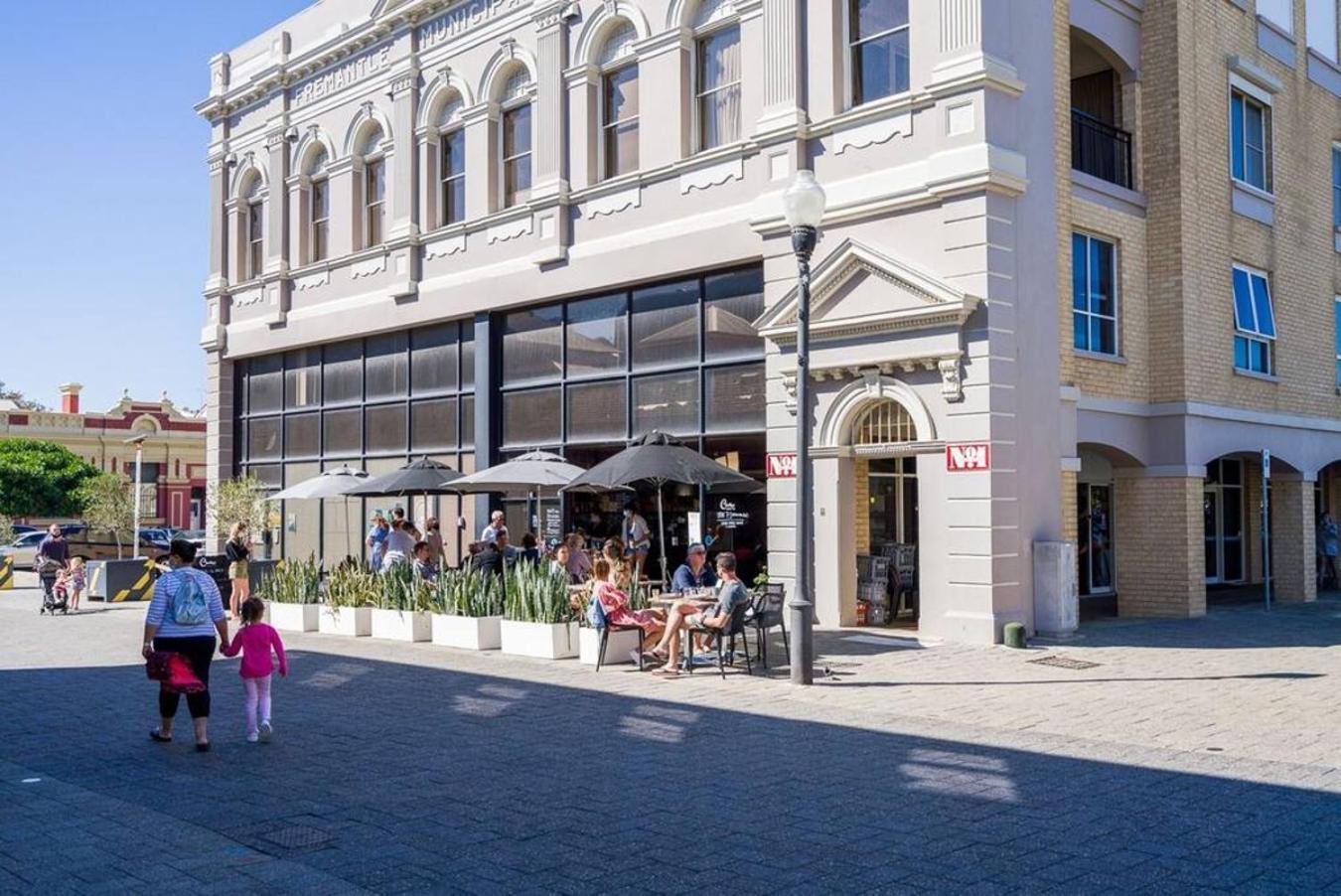 West End Warehouse Historical Opposite Beach Fremantle Extérieur photo